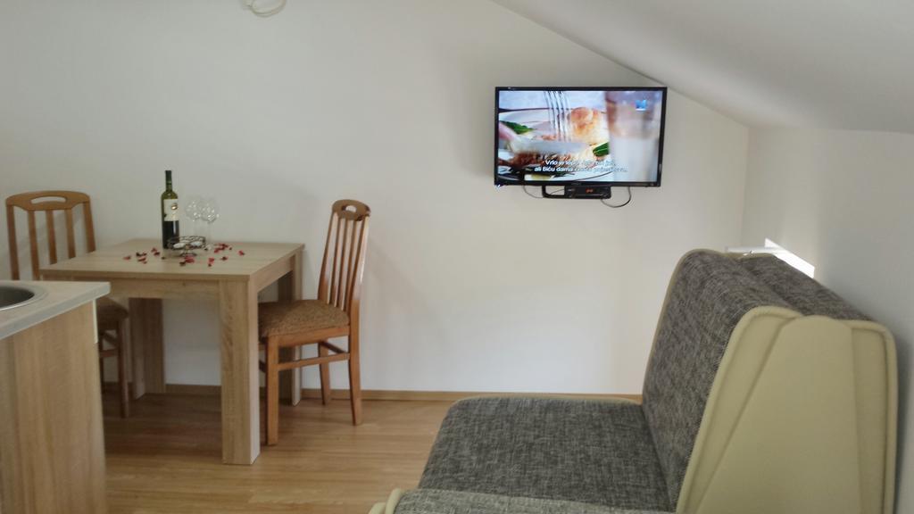 Studio Centar Sp Требине Екстериор снимка